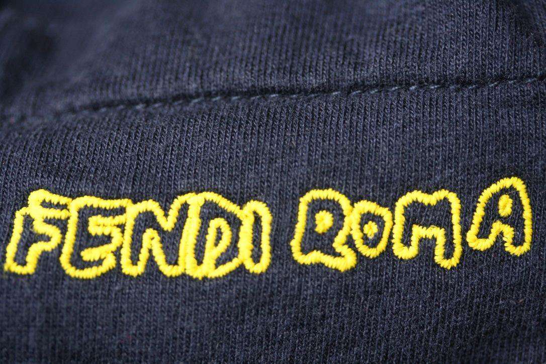 FENDI BABY NAVY ROMA SHORTS 9 MONTHS - Image 4