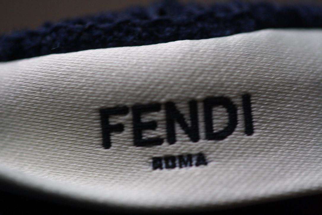 FENDI BABY NAVY ROMA SHORTS 9 MONTHS - Image 6
