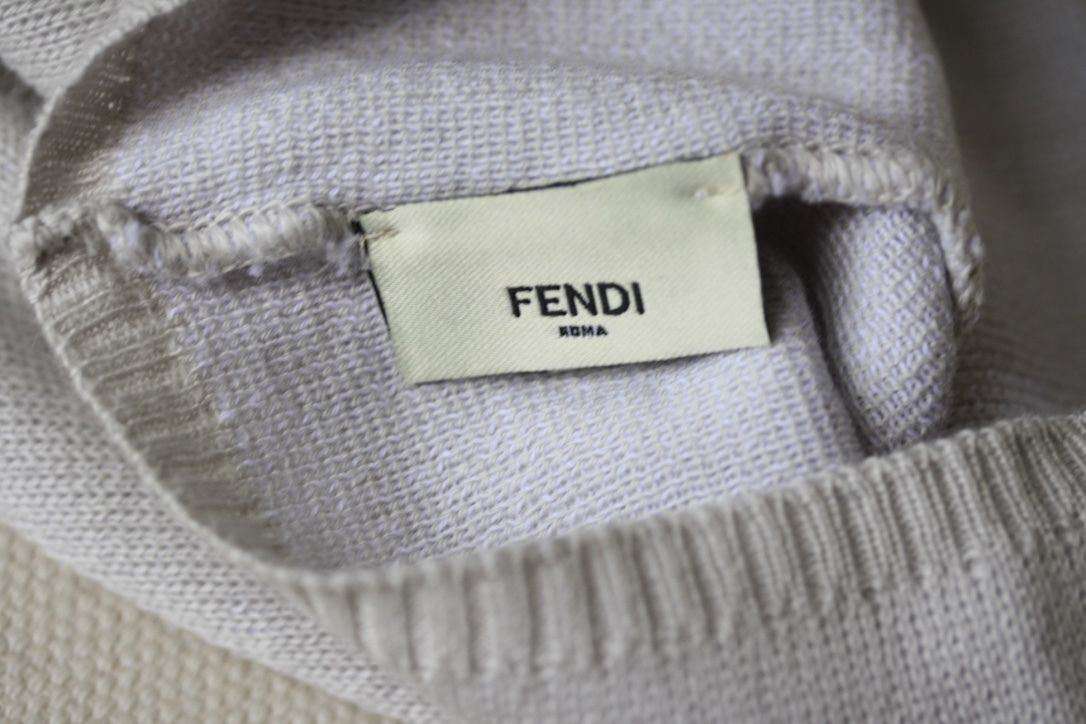 FENDI BABY PALE GREY KNITTED ROMA LOGO HAT 6-12 MONTHS - Image 3
