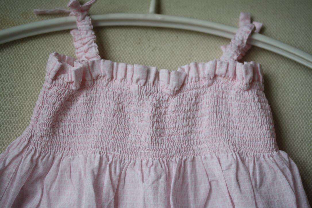 FENDI BABY PINK ZUCCA SUN DRESS AND BLOOMERS 6 MONTHS - Image 5