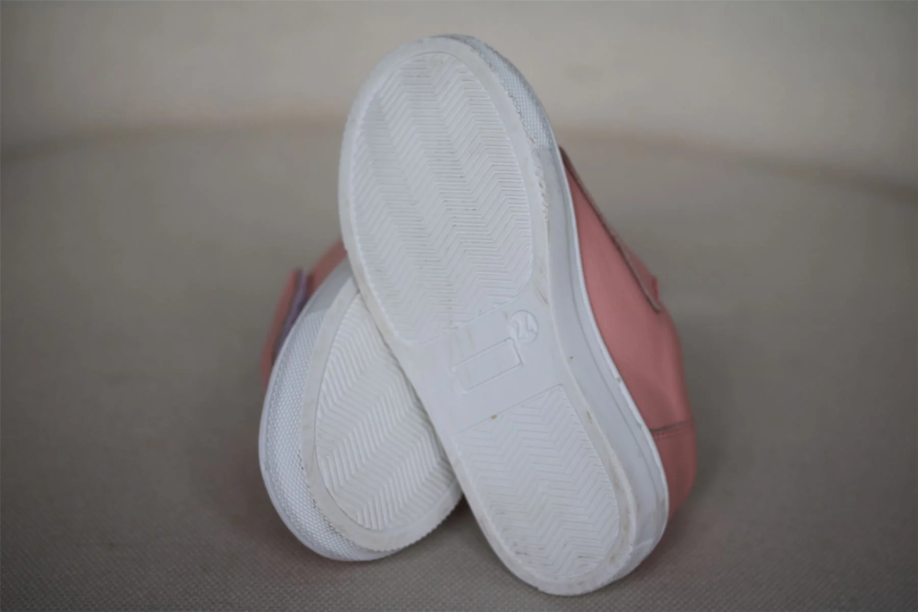 FENDI GIRLS PINK TEXT TRAINERS EU 24 UK 7 - Image 6
