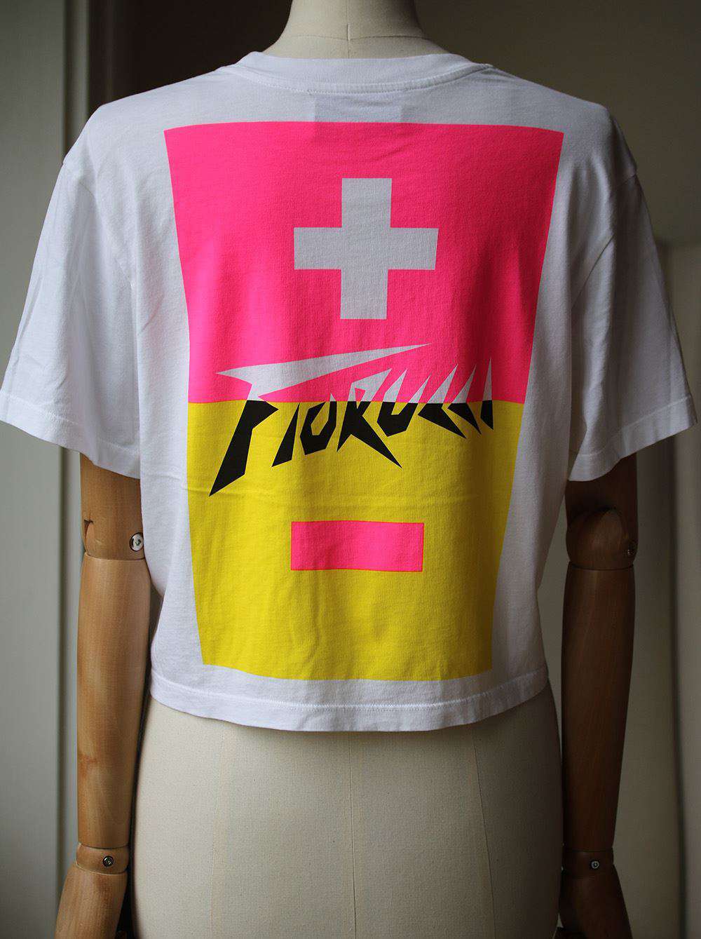FIORUCCI HIGH VOLTAGE CROP T-SHIRT SMALL - Image 5