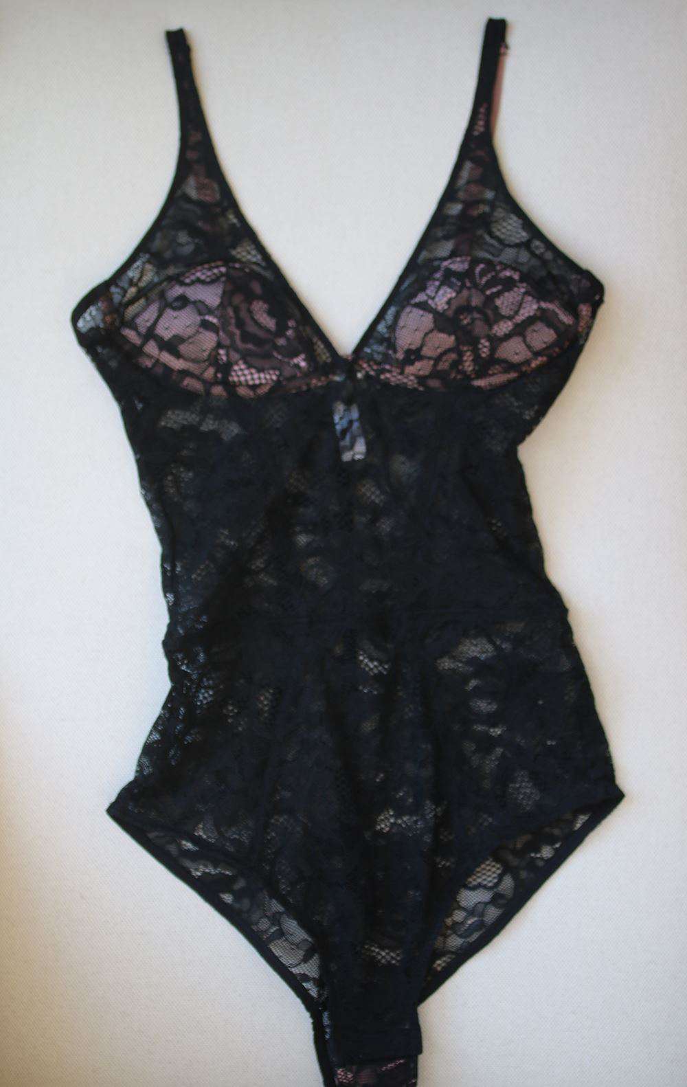 FLEUR DU MAL CHAT NOIR LACE PLUNGE BODYSUIT SMALL - Image 3