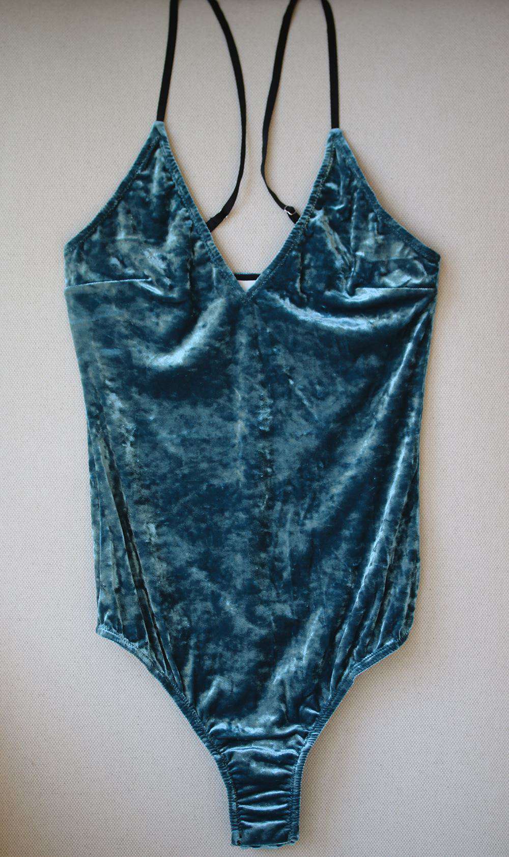 FLEUR DU MAL GLAZED VELVET V-NECK BODYSUIT SMALL - Image 4