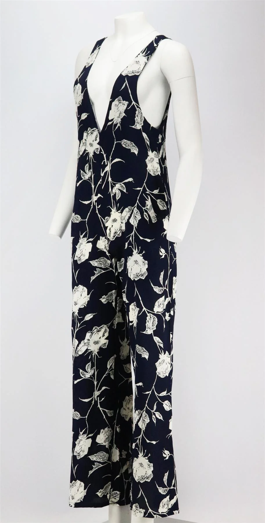 FLYNN SKYE FLORAL PRINT CREPE JUMPSUIT SMALL - Image 3