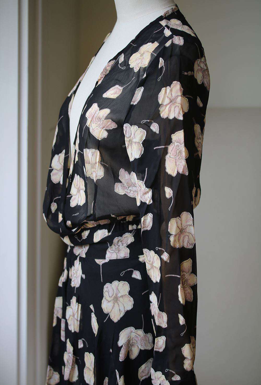 FLYNN SKYE FLORAL WRAP-FRONT TOP SMALL - Image 2