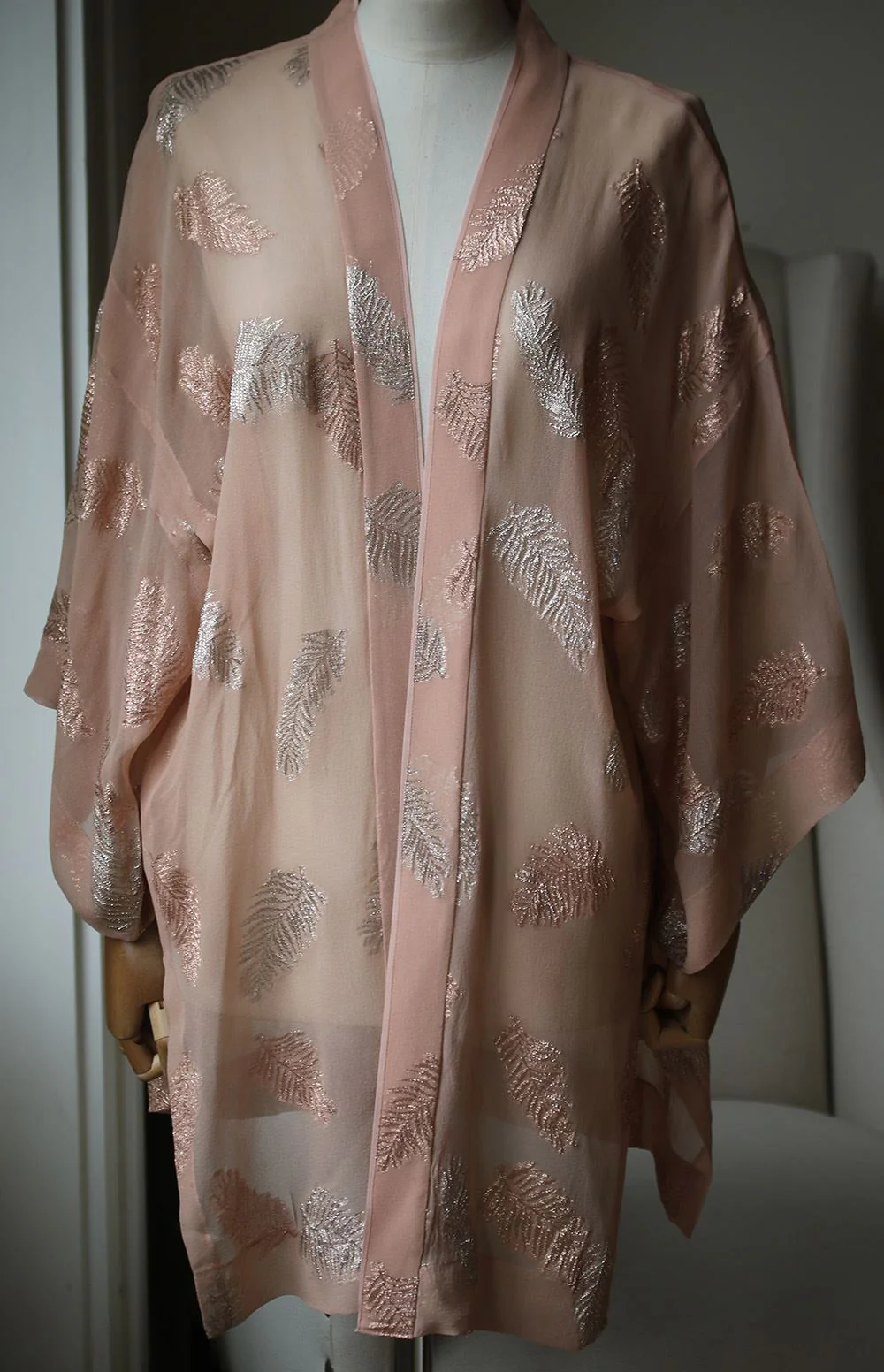 FORTE FORTE LEAF EMBROIDERED KIMONO XSMALL - Image 2