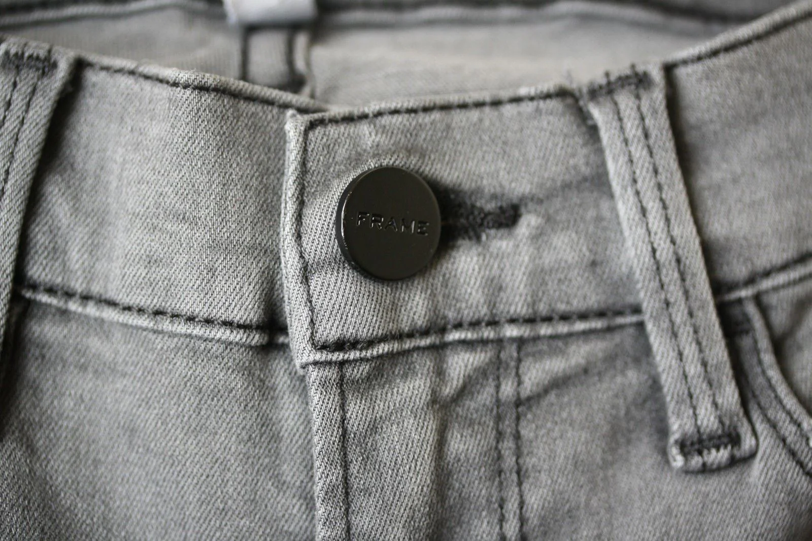FRAME LE SKINNY DE JEANNE GREYS INN RIP JEANS W25 UK 6/8 - Image 11