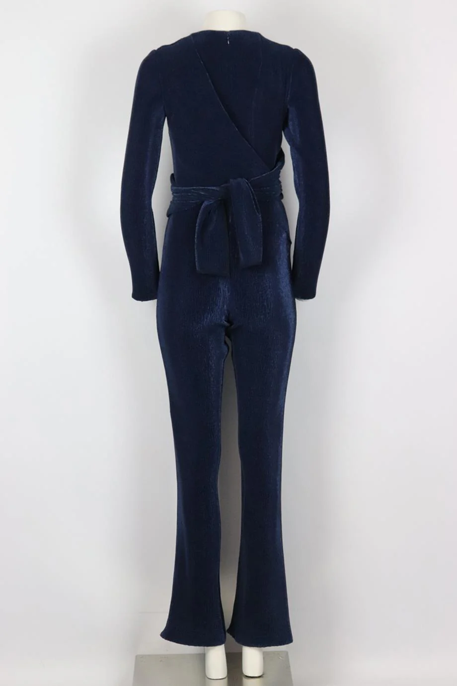 GALVAN LONDON PLUNGING PLISSÉ CREPE JUMPSUIT UK 8 - Image 4