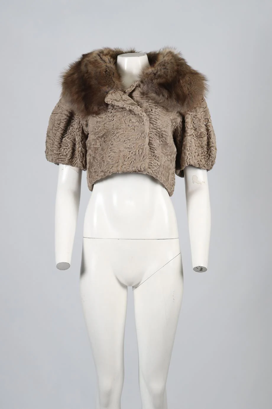 GIAMBATTISTA VALLI CROPPED PERSIAN LAMB FUR JACKET IT 44 UK 12 - Image 2