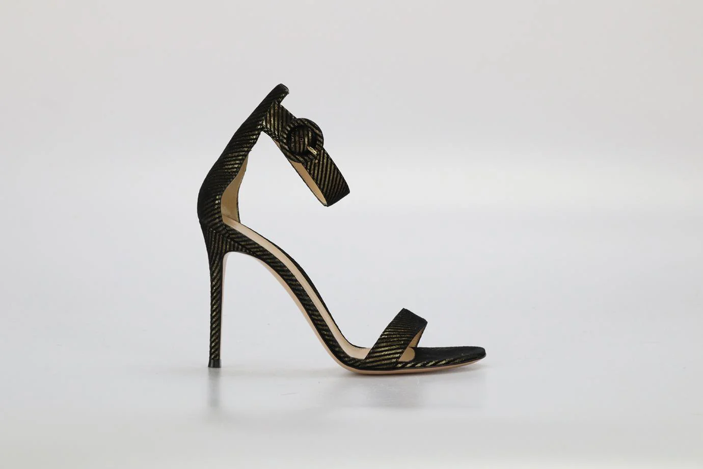 GIANVITO ROSSI SUEDE SANDALS EU 38.5 UK 5.5 US 8.5 - Image 2