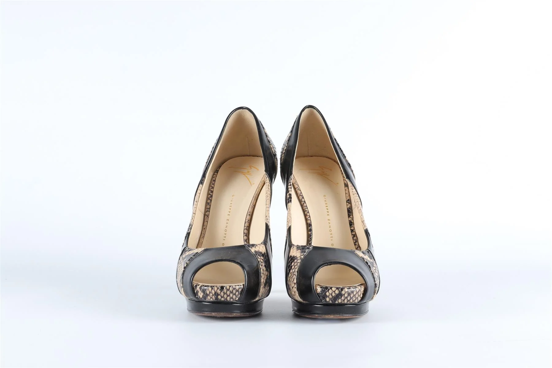 GIUSEPPE ZANOTTI BLACK PATENT LEATHER PUMPS EU 38.5 UK 5.5 - Image 3