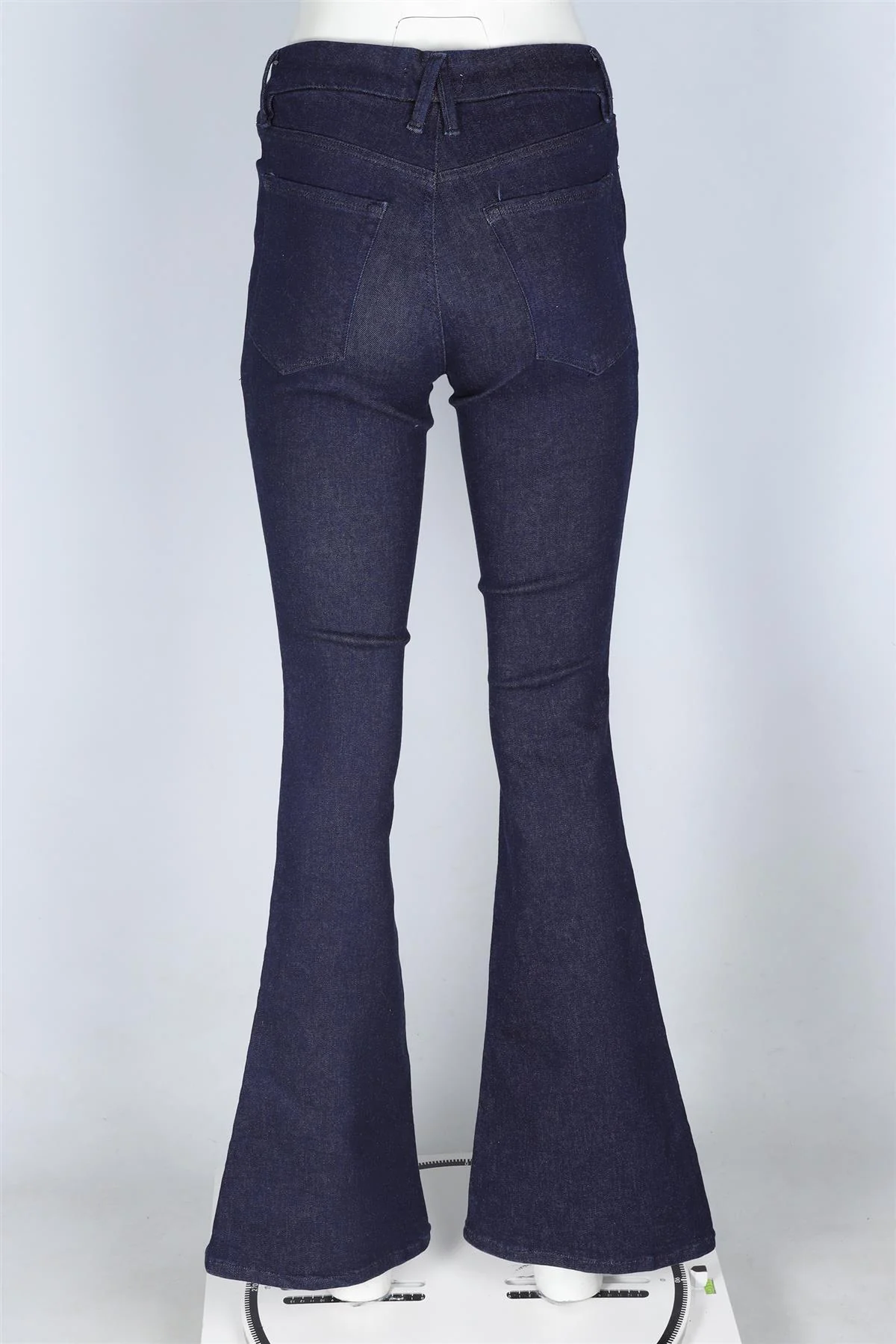 GOOD AMERICAN NAVY HIGH RISE FLARED JEANS US 00-4 UK 2-8 - Image 4