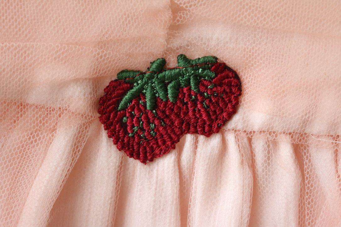 GUCCI BABY GIRLS PINK STRAWBERRY SILK TULLE DRESS 36 MONTHS - Image 2