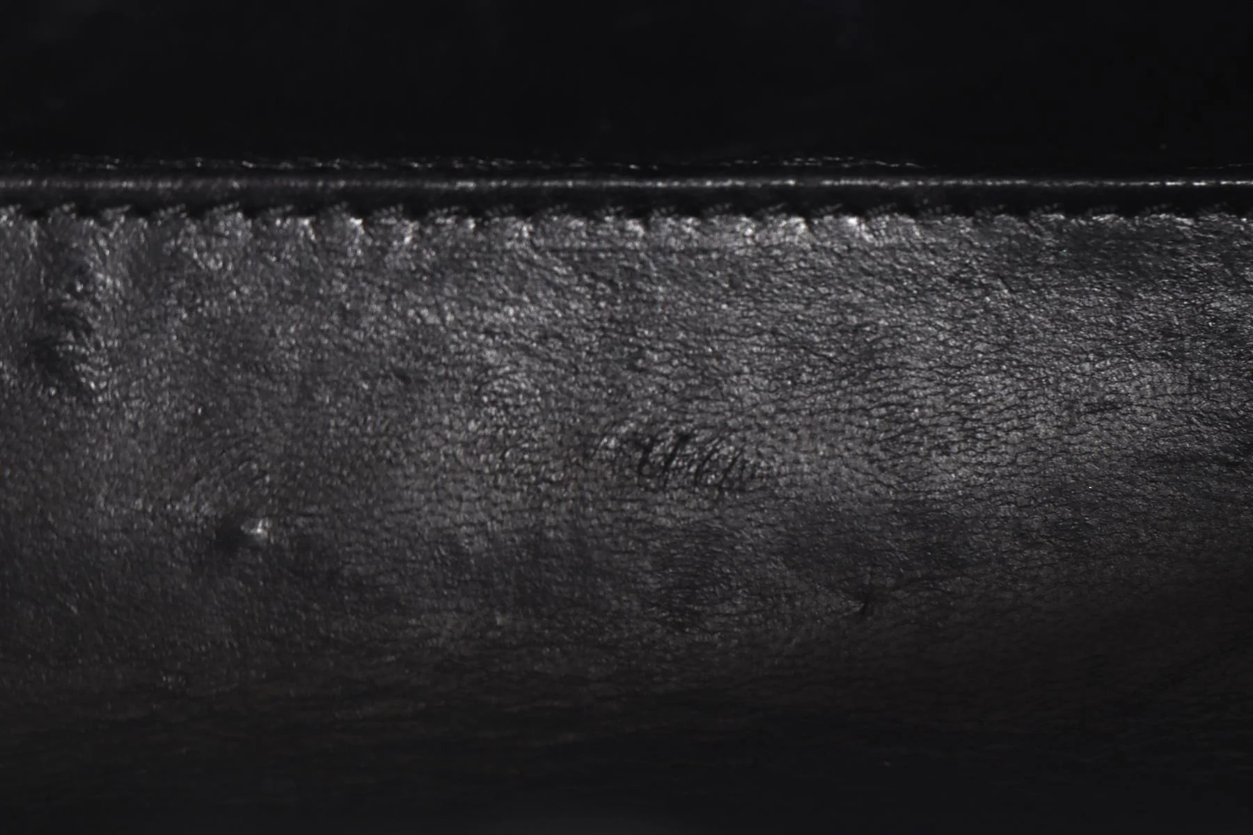 GUCCI BLACK VINTAGE VELVET SHOULDER BAG - Image 10