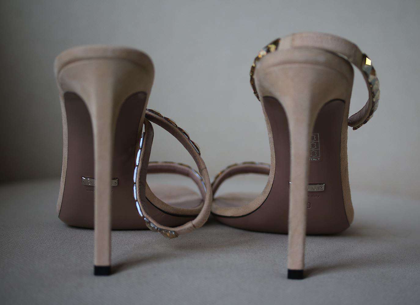 GUCCI CRYSTAL EMBELLISHED SUEDE SANDALS EU 39 UK 6 US 9 - Image 4