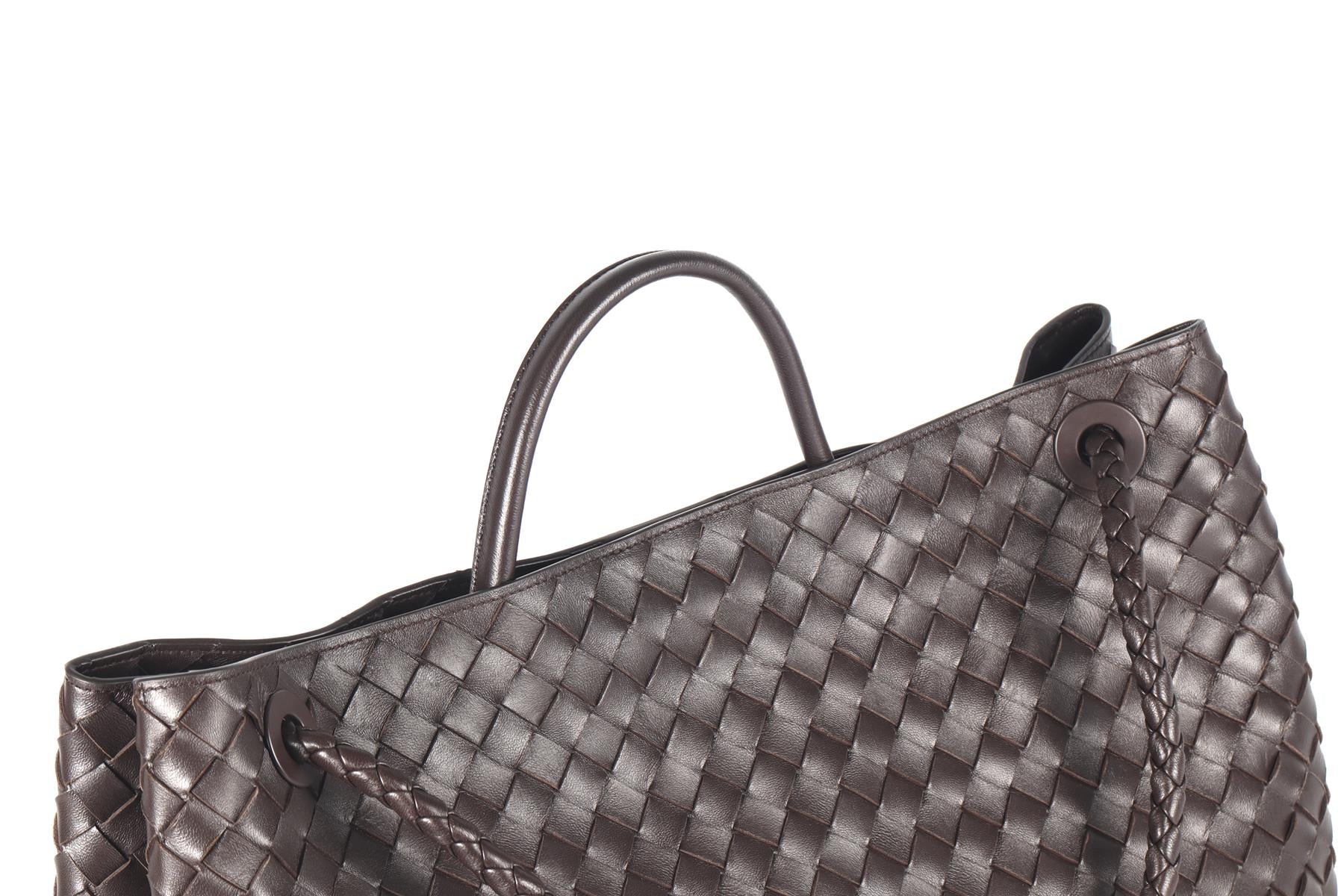 BOTTEGA VENETA BROWN ANDIAMO LARGE INTRECCIATO LEATHER TOTE BAG - Image 10
