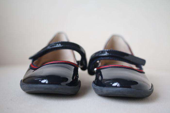 GUCCI GIRLS BLACK PATENT WEB SHOES EU 28 UK 10 - Image 2