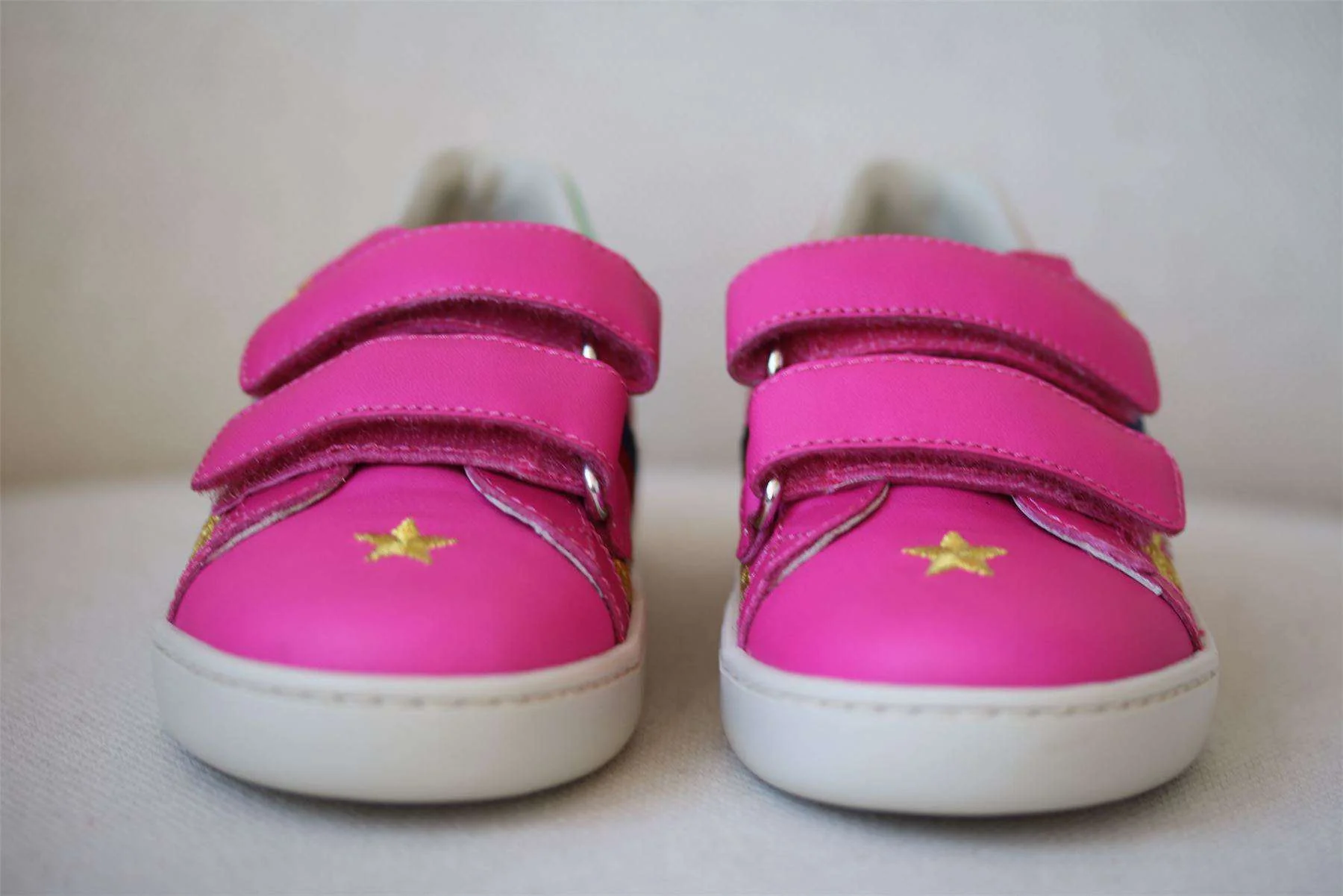 GUCCI GIRLS PINK & GOLD WEB TRAINERS EU 25 UK 8 - Image 2
