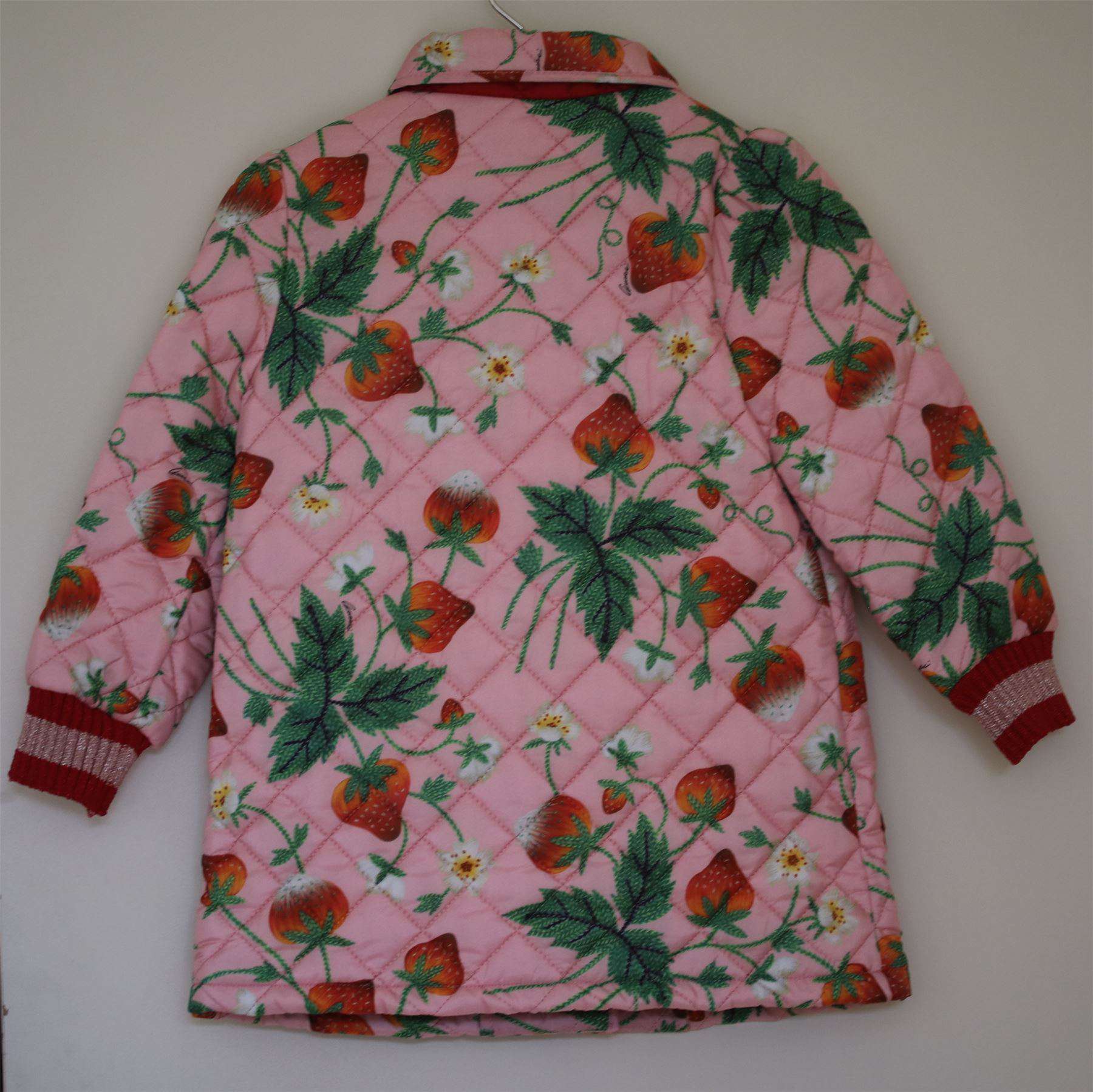 GUCCI GIRLS PINK STRAWBERRY PRINT QUILTED JACKET 24 MONTHS - Image 2