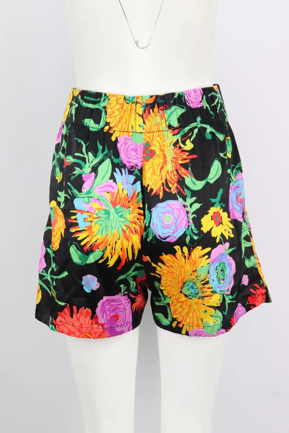GUCCI + KEN SCOTT FLORAL PRINT SILK SATIN SHORTS SMALL - Image 4