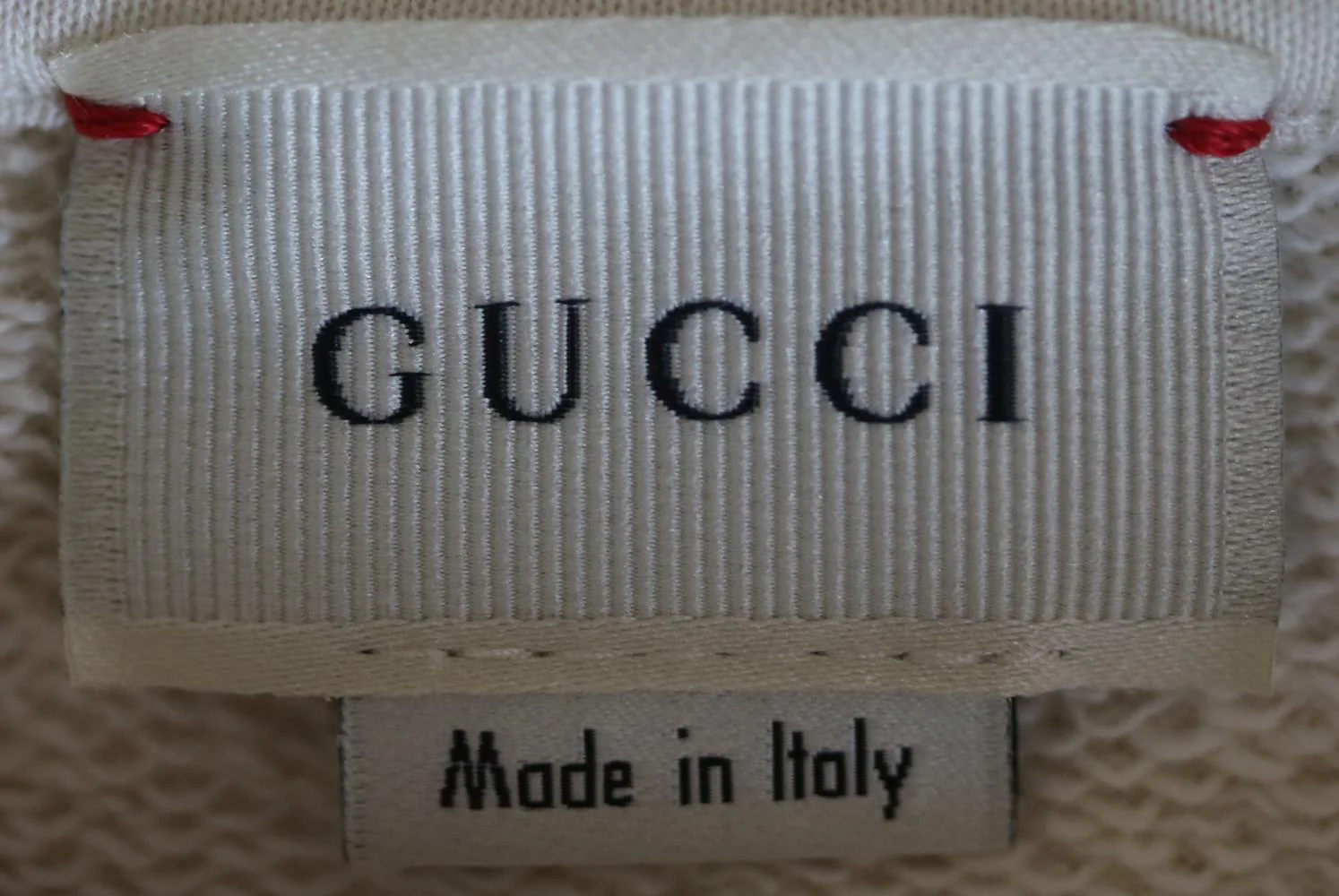 GUCCI KIDS UNISEX LOGO CRYSTAL EMBELLISHED COTTON SWEATSHIRT 5 YEARS - Image 4