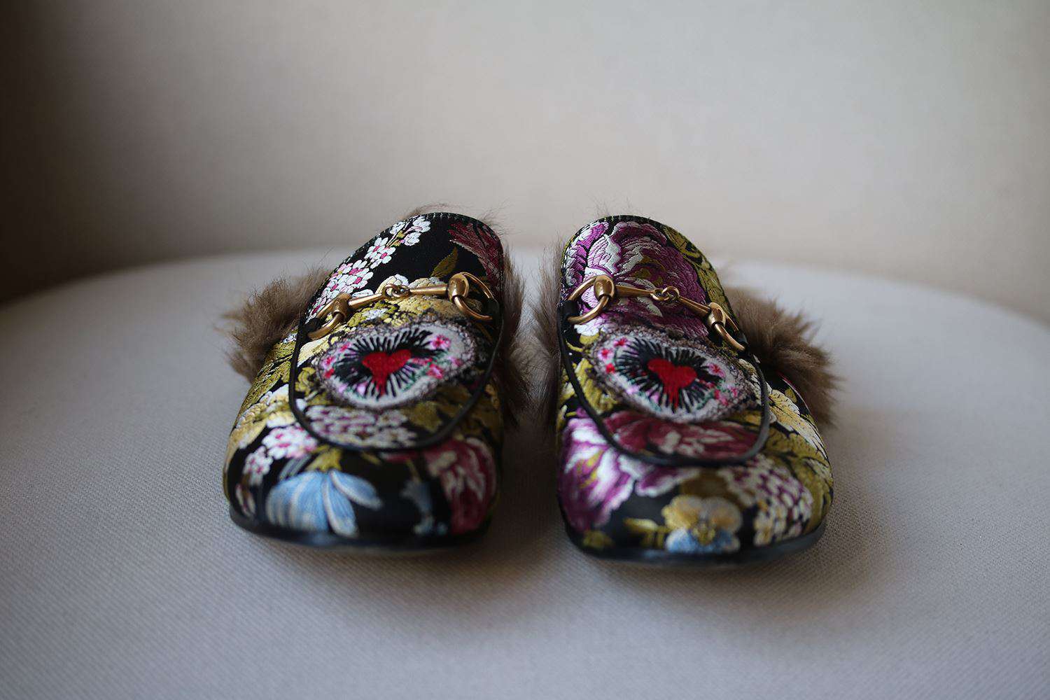 GUCCI PRINCETOWN BROCADE EMBROIDERED FUR LINED SLIPPERS EU 38 UK 5 US 8 - Image 2