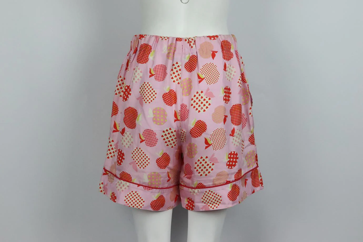 GUCCI PRINTED SILK TWILL SHORTS IT 42 UK 10 - Image 4