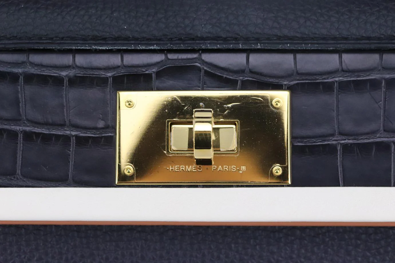 HERMÈS 2020 24/24 29CM TOGO LEATHER, ALLIGATOR AND SWIFT LEATHER BAG - Image 7
