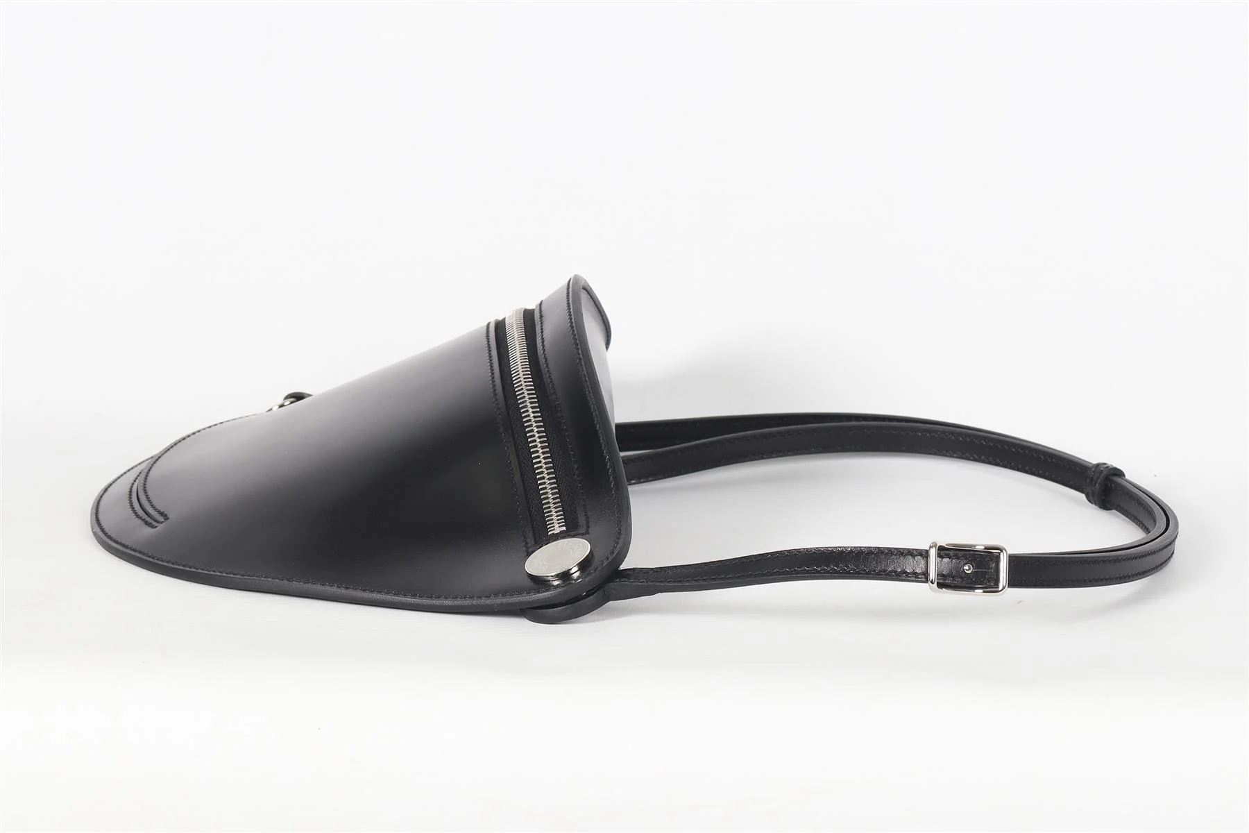 HERMÈS BLACK 2024 PETITE COURSE BOX LEATHER SHOULDER BAG IN NOIR - Image 15
