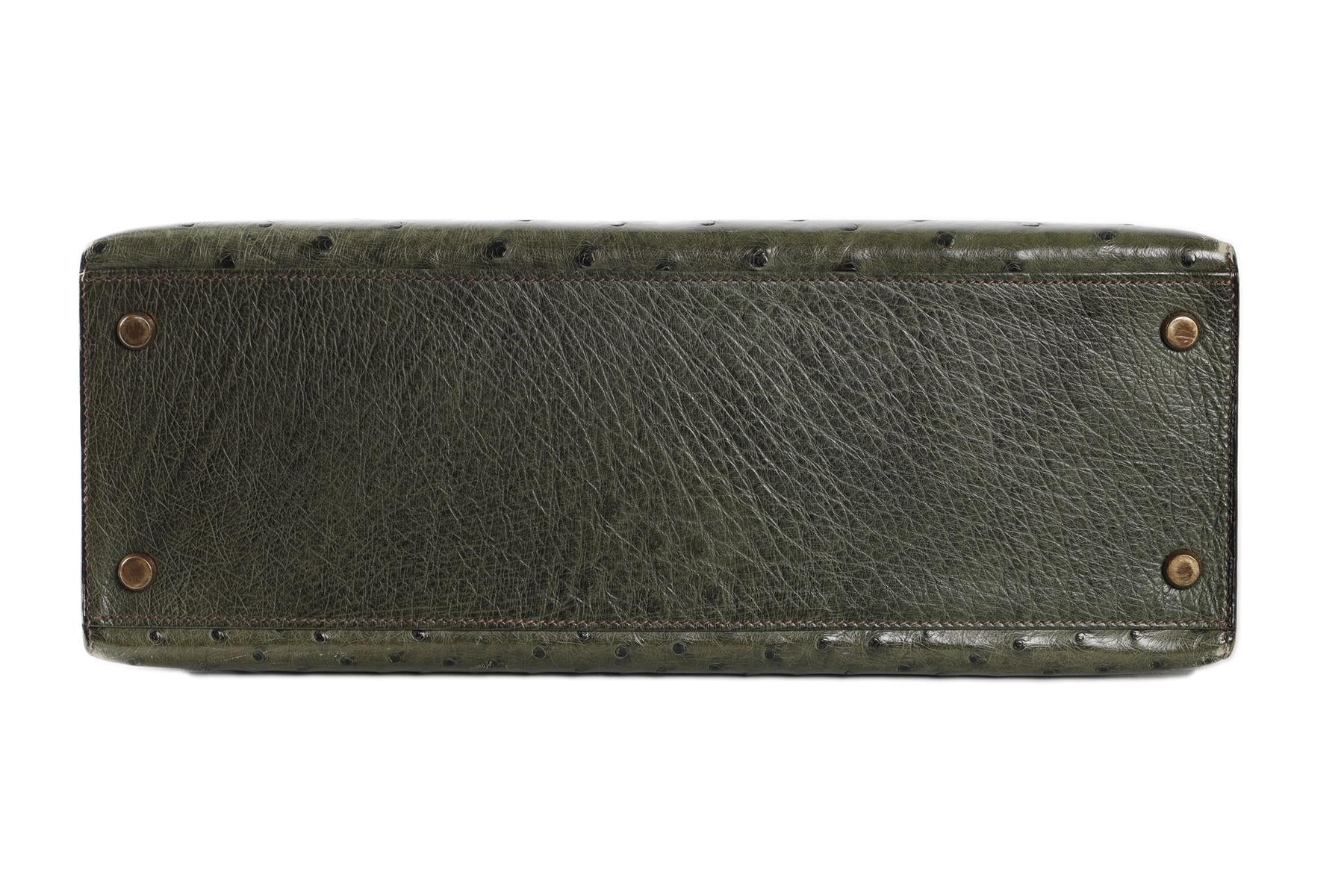 HERMĂS GREEN 1981 KELLY 32CM OSTRICH BAG IN VERT OLIVE - Image 8