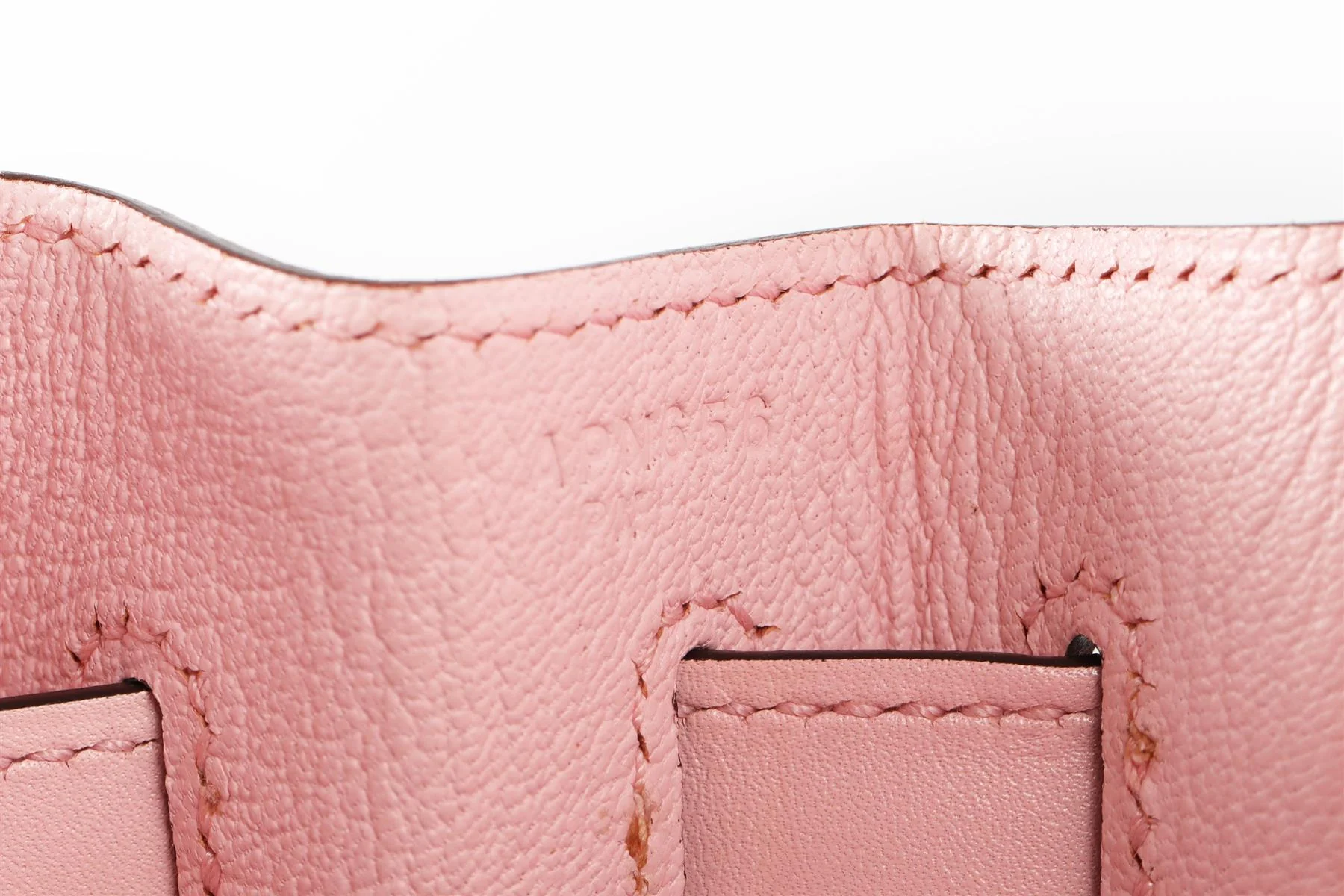 HERMÈS PINK 2017 KELLY SELLIER 32 CM TADELAKT LEATHER BAG IN ROSE SAKURA - Image 10