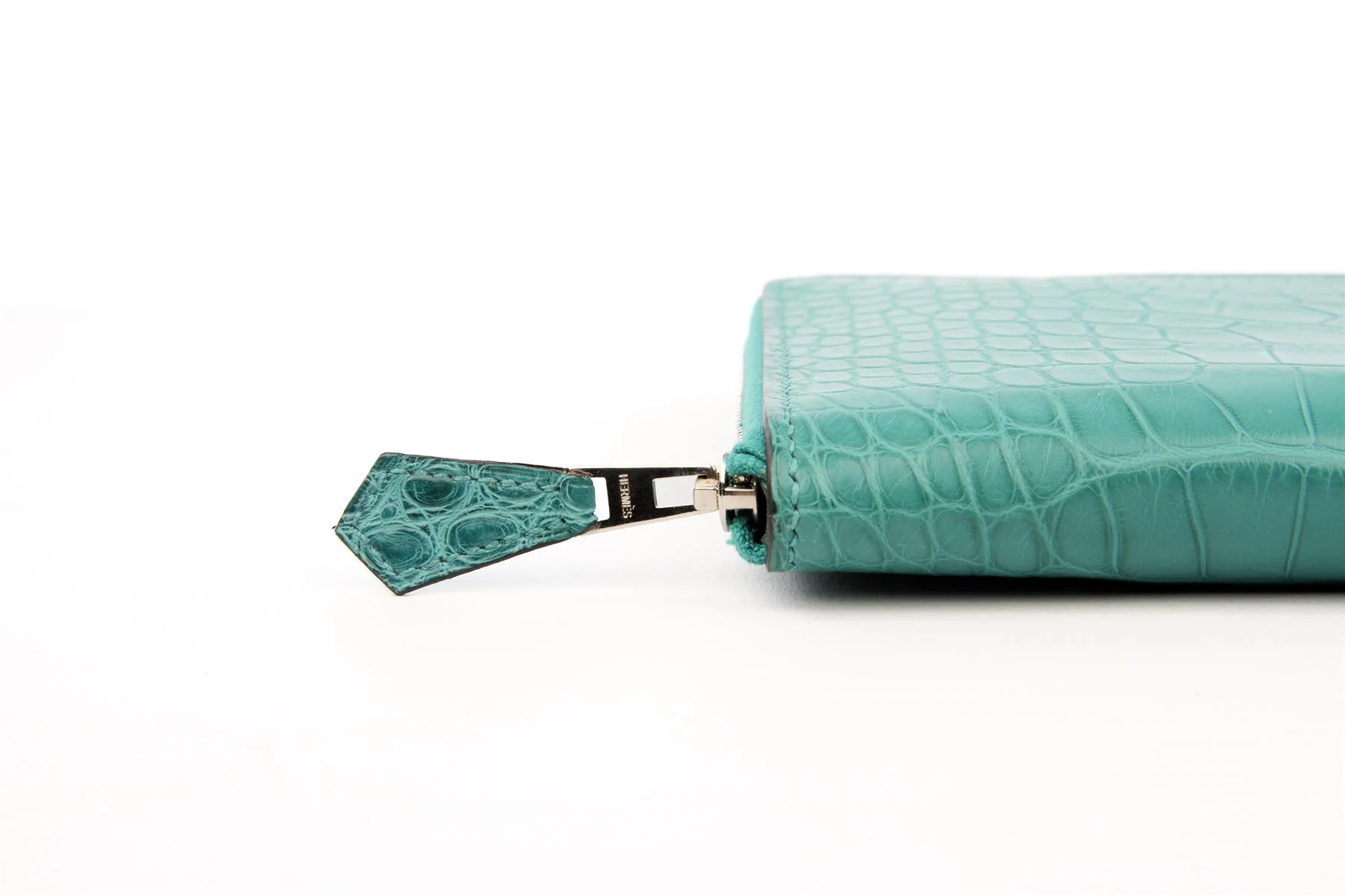 HERMĂS TURQUOISE 2017 AZAP CLASSIC MATTE ALLIGATOR MISSISSIPPIENSIS WALLET - Image 9