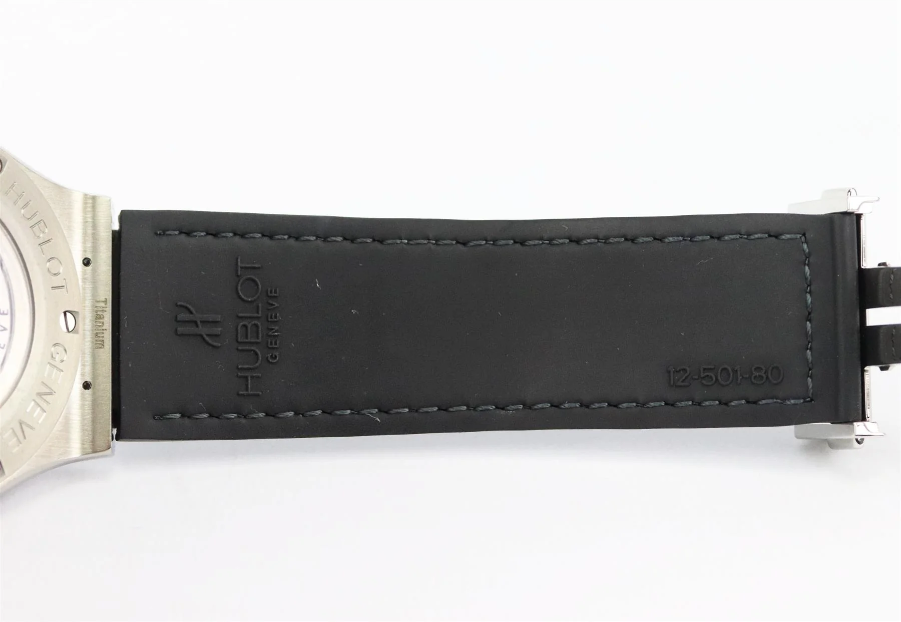 HUBLOT CLASSIC FUSION RACING GREY 42MM TITANIUM AND ALLIGATOR WRIST WATCH - Image 9