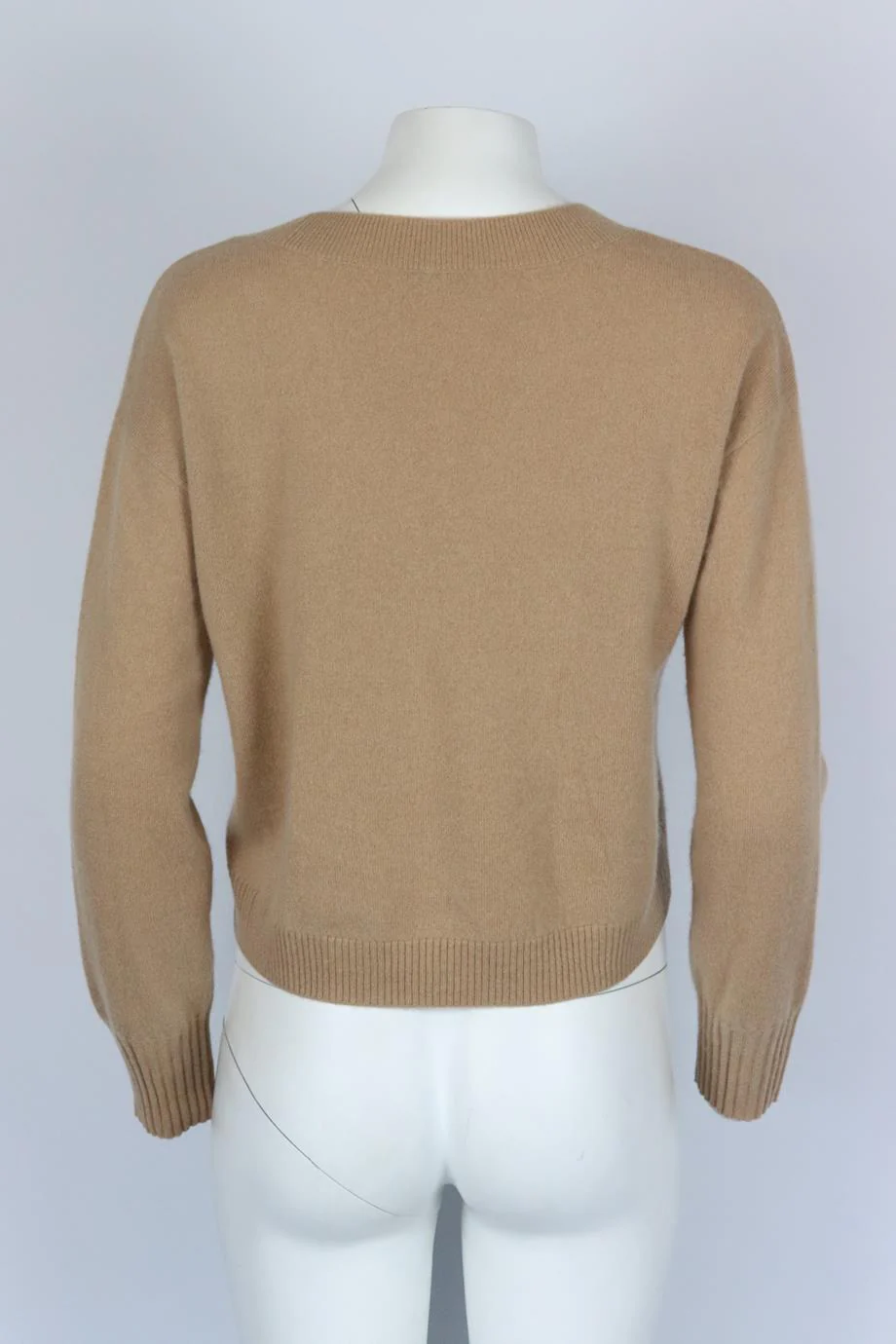 INTERMIX CROPPED CASHMERE SWEATER SMALL - Image 4