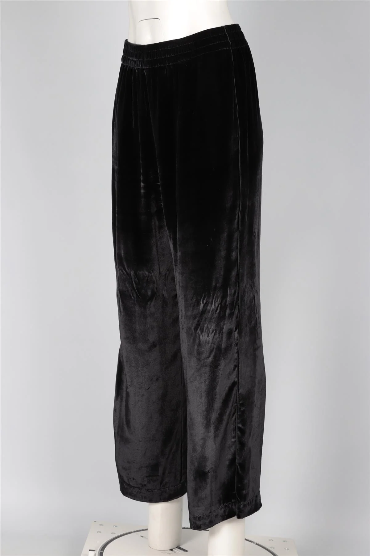 J BRAND BLACK VELVET STRAIGHT LEG PANTS MEDIUM - Image 3