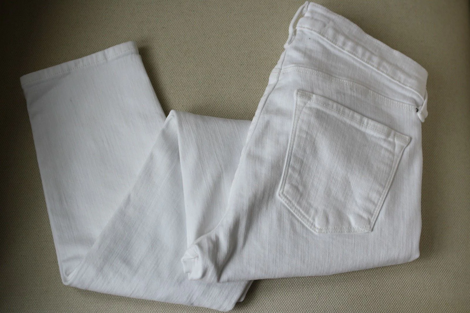 J BRAND MID RISE CAPRI CHAOS JEANS W25 UK 6/8 - Image 2