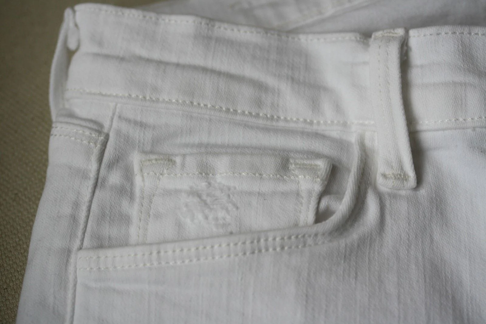 J BRAND MID RISE CAPRI CHAOS JEANS W25 UK 6/8 - Image 4