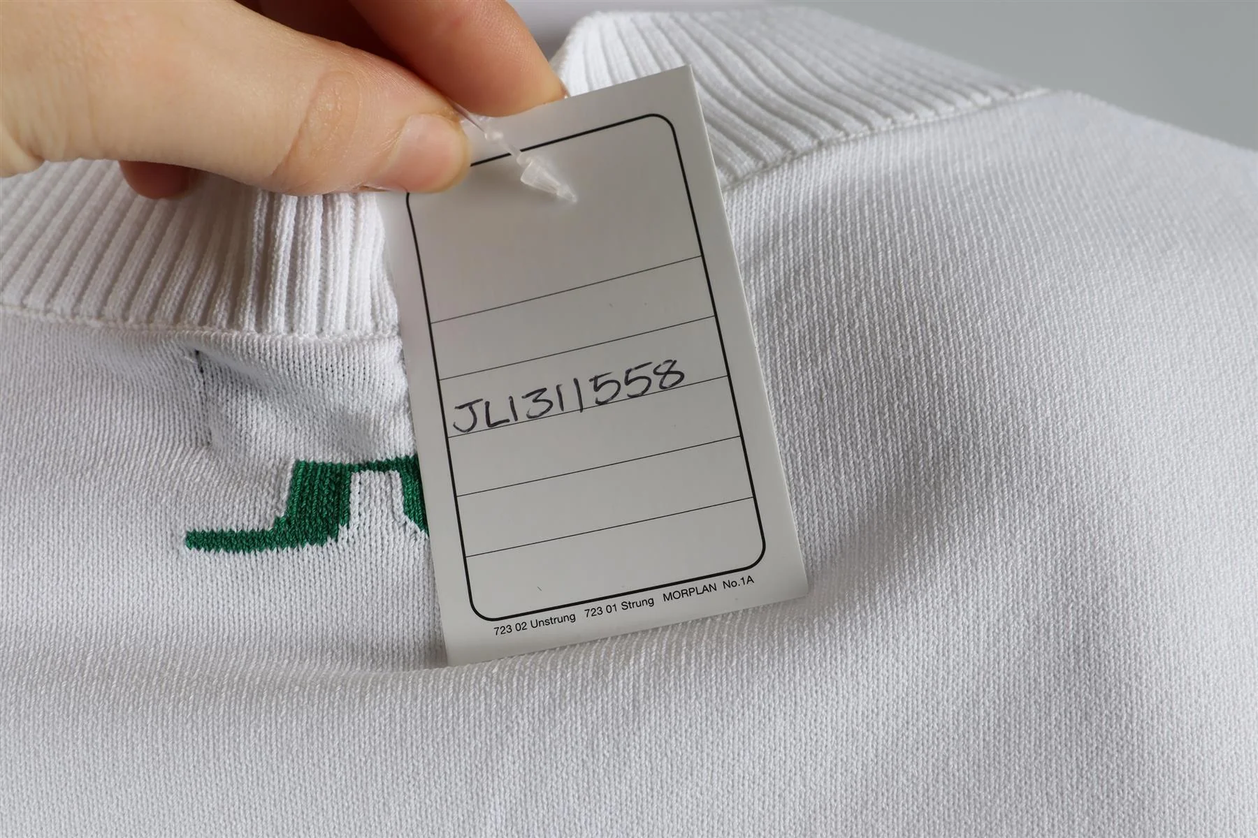 J LINDEBERG WHITE MEN'S KNIT TOP XLARGE - Image 5
