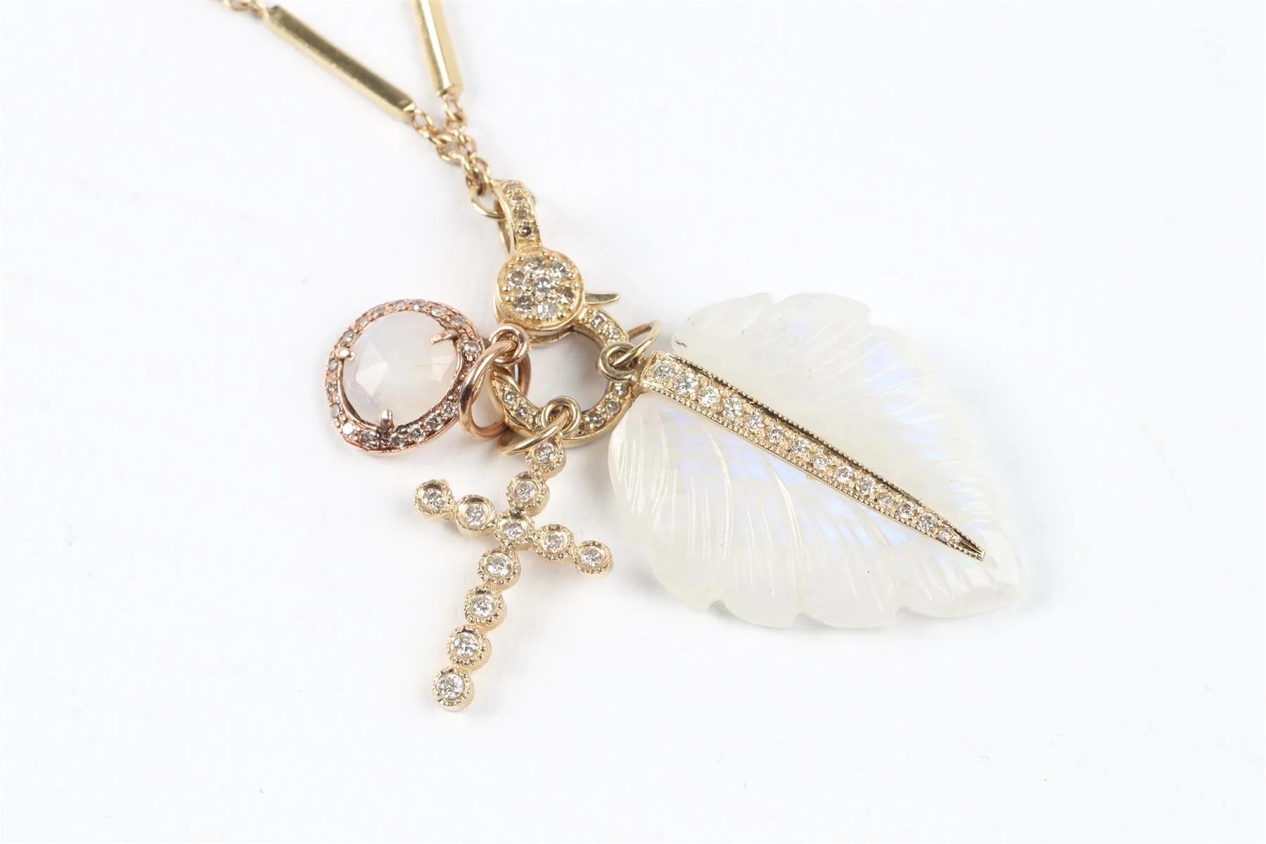 JACQUIE AICHE 14K YELLOW GOLD AND PAVE DIAMOND NECKLACE - Image 4