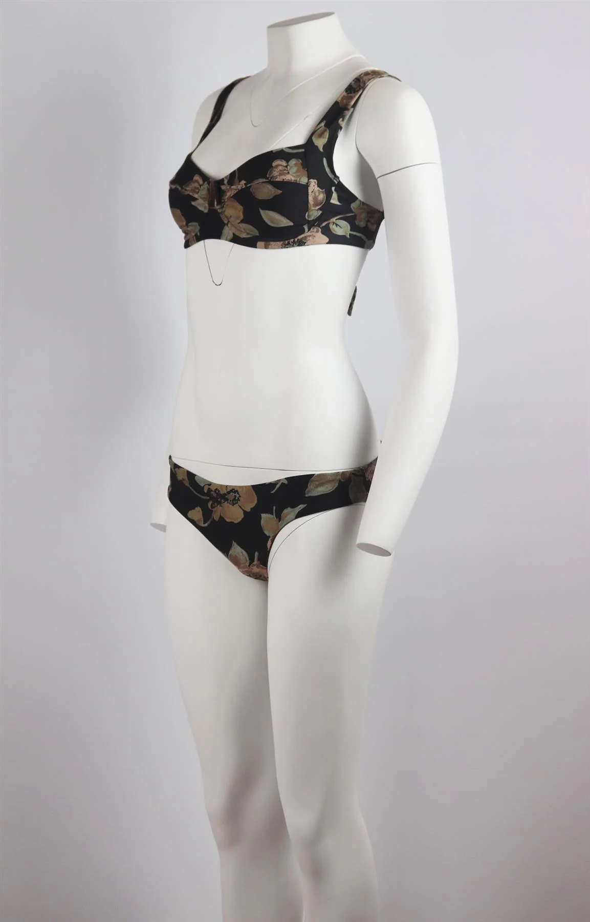 L*SPACE CAMELLIA FLORAL PRINT UNDERWIRED BIKINI LARGE - Image 3