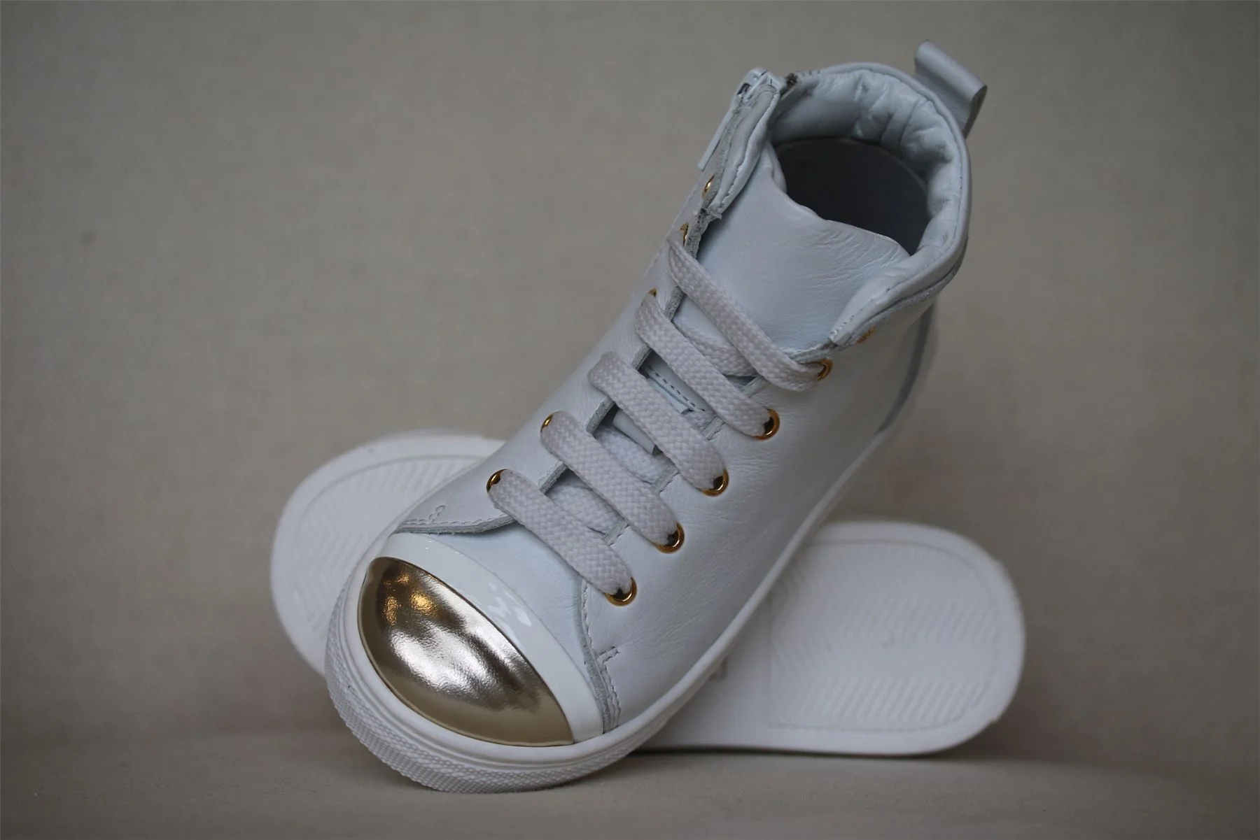 LANVIN GIRLS WHITE LEATHER HIGH TOP TRAINERS EU 26 UK 8.5 - Image 3