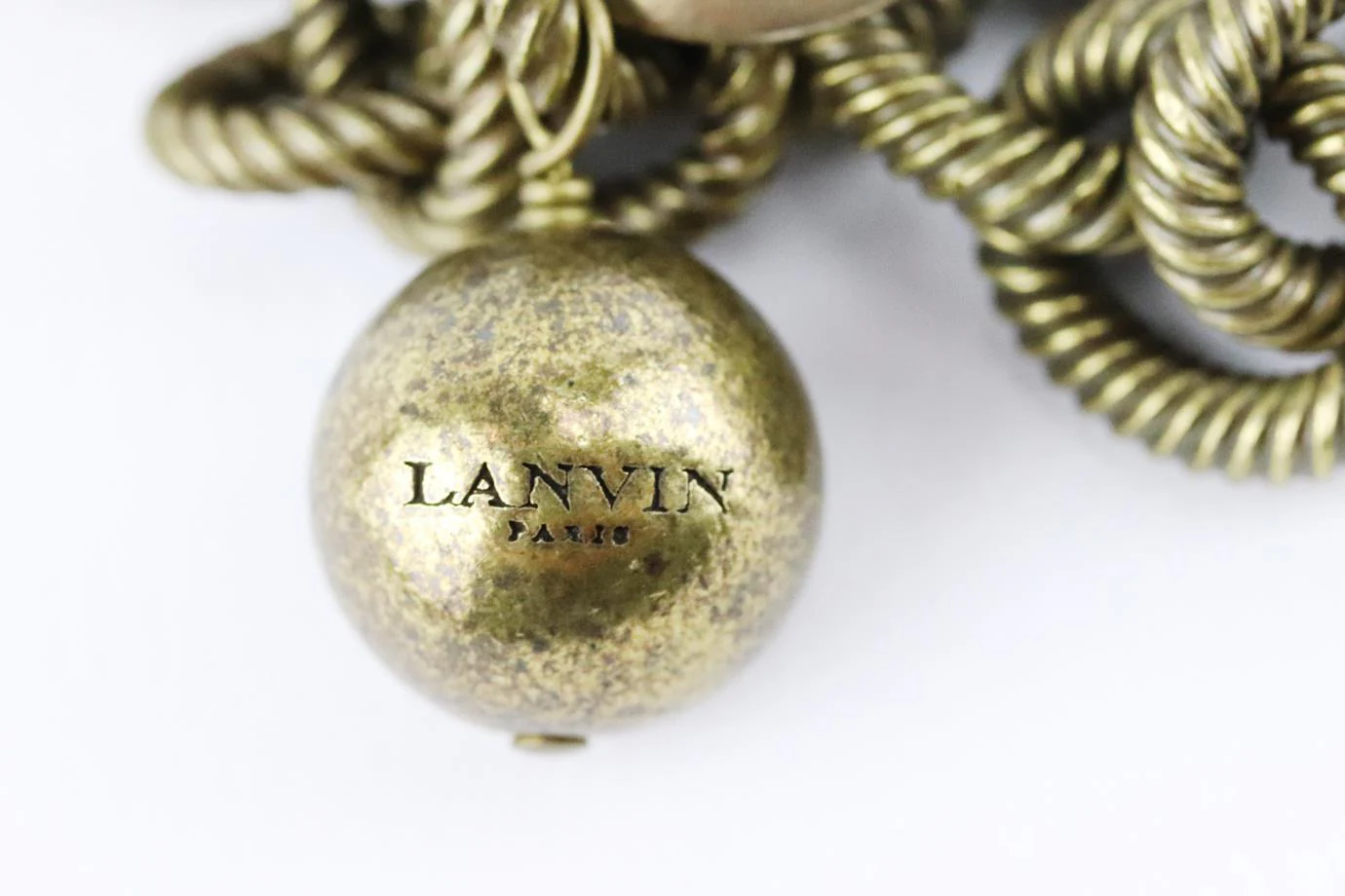 LANVIN SILK FLOWER AND CRYSTAL EMBELLISHED CHAIN NECKLACE - Image 6