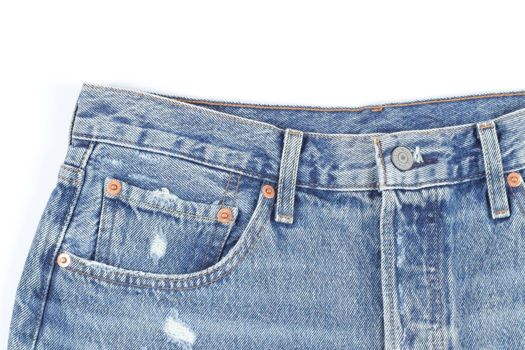 LEVI'S BLUE HIGH RISE DENIM SHORTS W30 UK 12 - Image 3