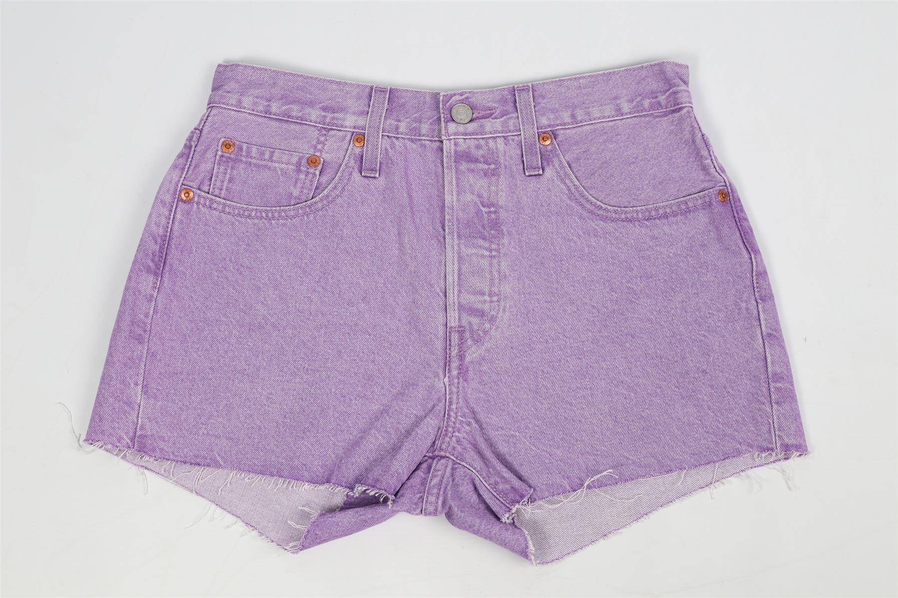 LEVI'S HIGH RISE DENIM SHORTS W28 UK 10 - Image 2