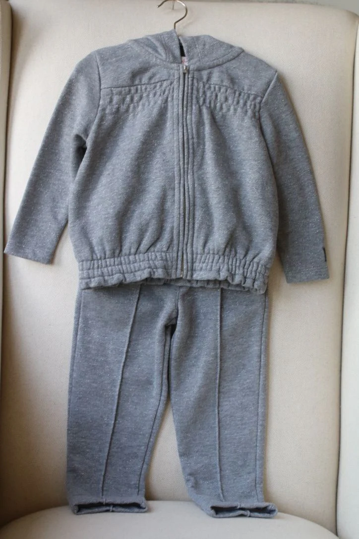 LILI GAUFRETTE BABY GIRLS GREY GLITTERY TRACKSUIT 3 YEARS - Image 4