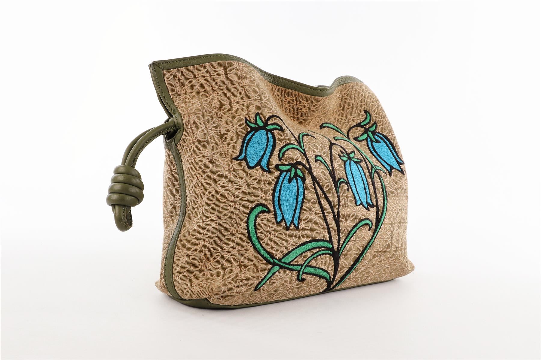 LOEWE GREEN FLAMENCO ANAGRAM FABRIC CLUTCH - Image 4