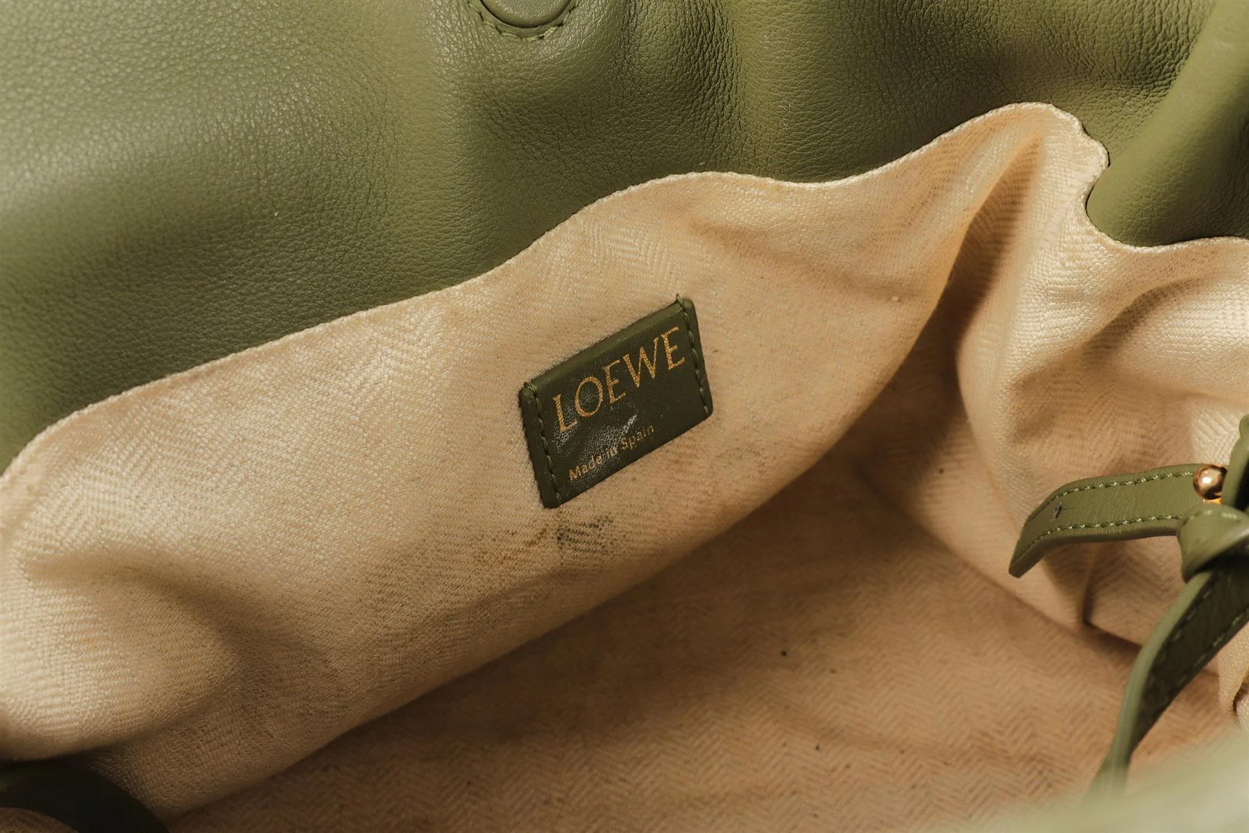 LOEWE GREEN FLAMENCO ANAGRAM FABRIC CLUTCH - Image 9