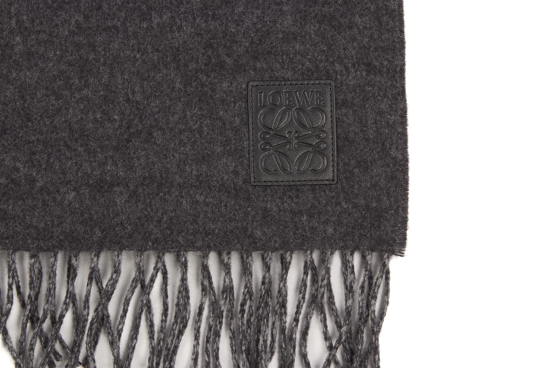 LOEWE GREY ANAGRAM WOOL SCARF - Image 4