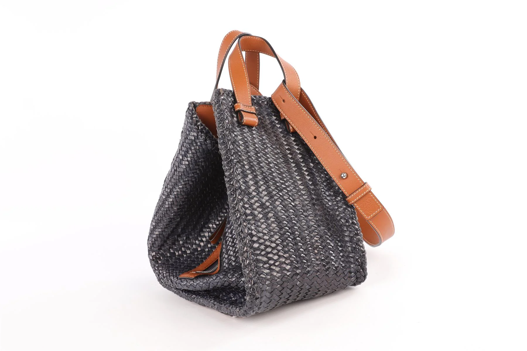 LOEWE NAVY HAMMOCK MEDIUM LEATHER TOTE BAG - Image 5